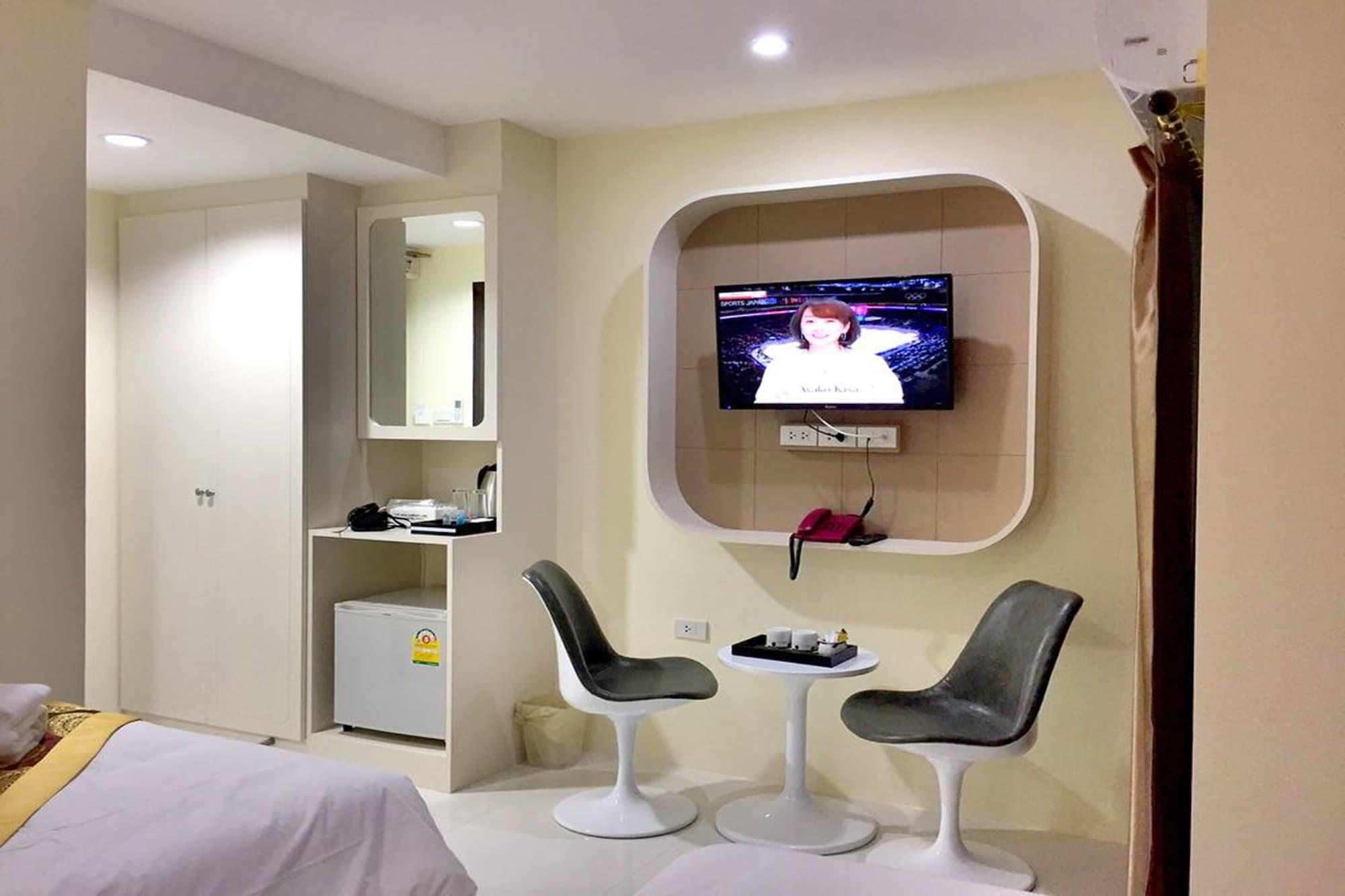 Top High Airport Link Hotel, Bangkok Extérieur photo