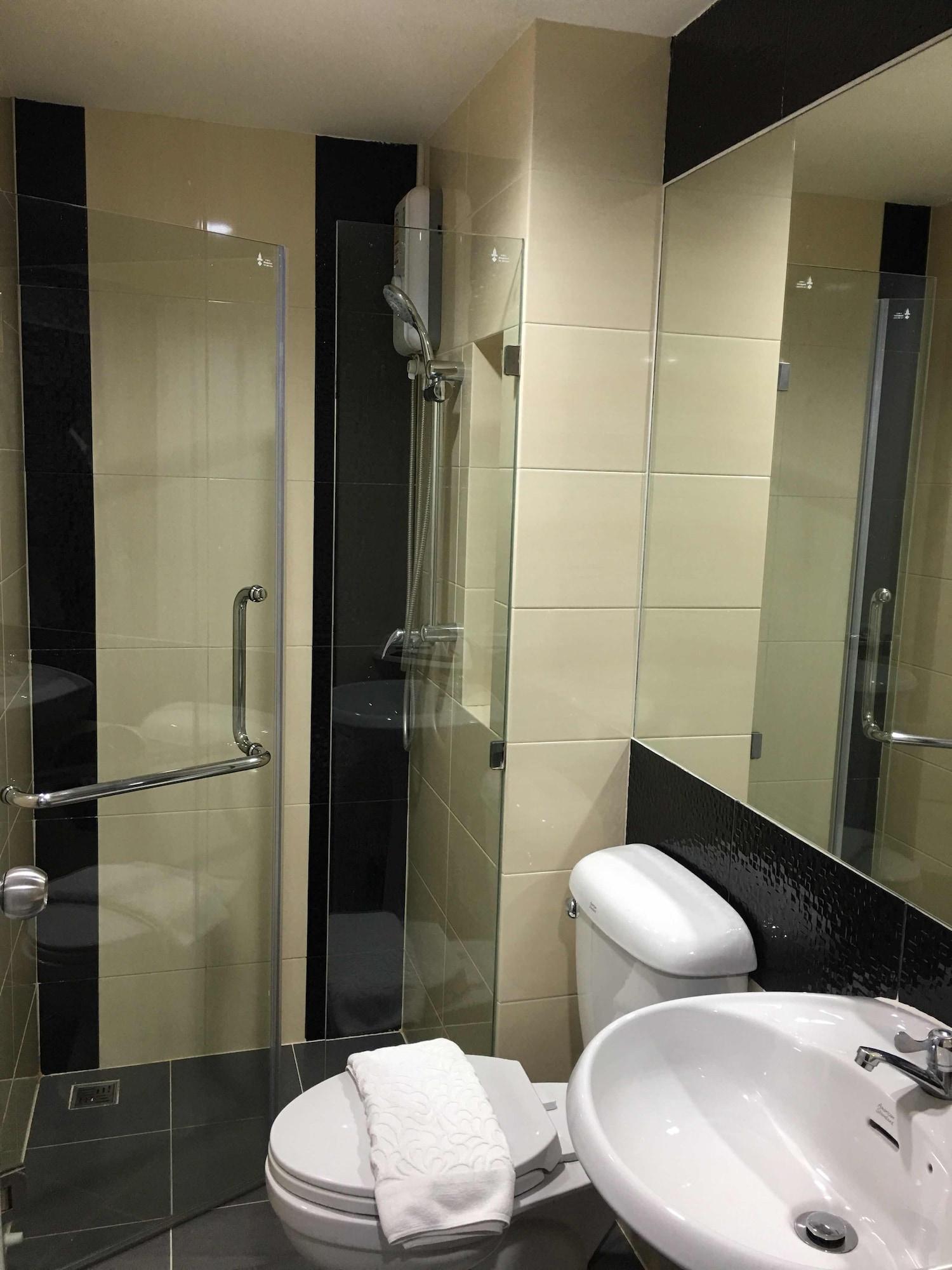 Top High Airport Link Hotel, Bangkok Extérieur photo