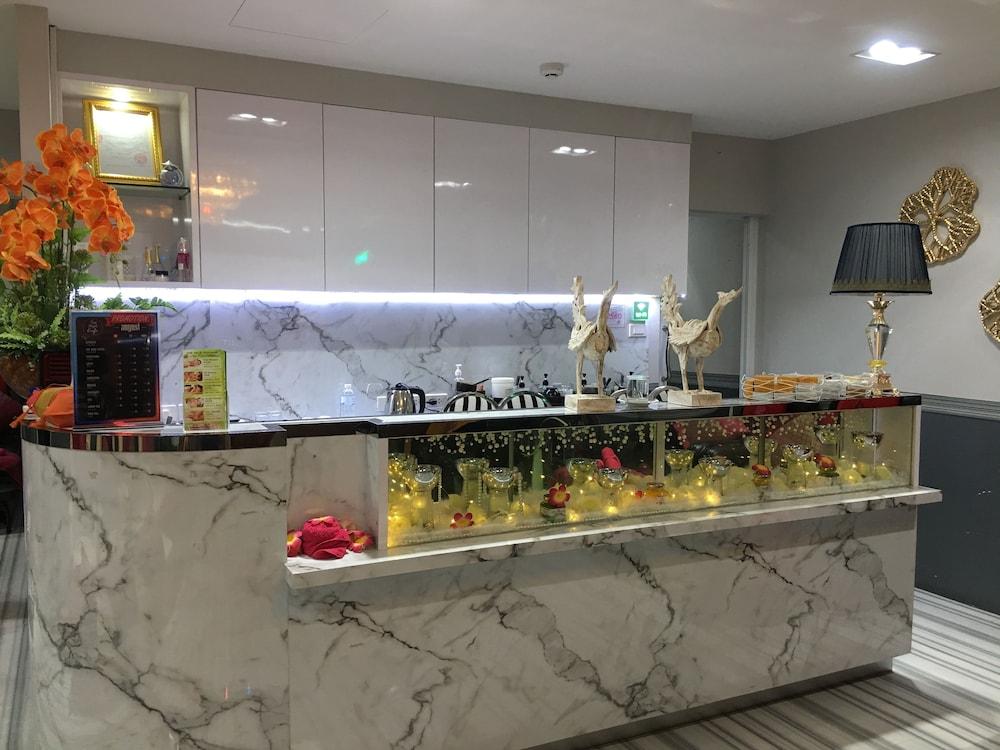 Top High Airport Link Hotel, Bangkok Extérieur photo