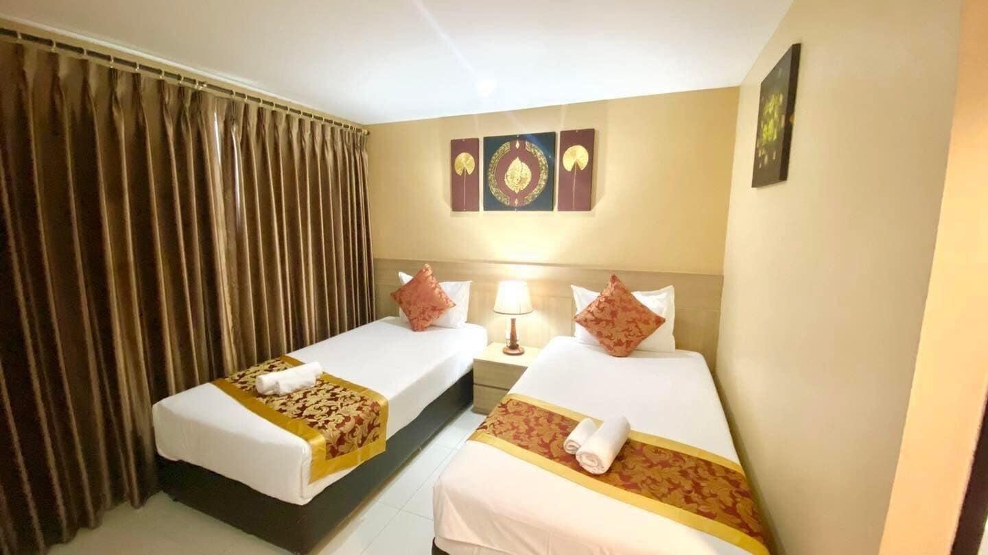Top High Airport Link Hotel, Bangkok Extérieur photo
