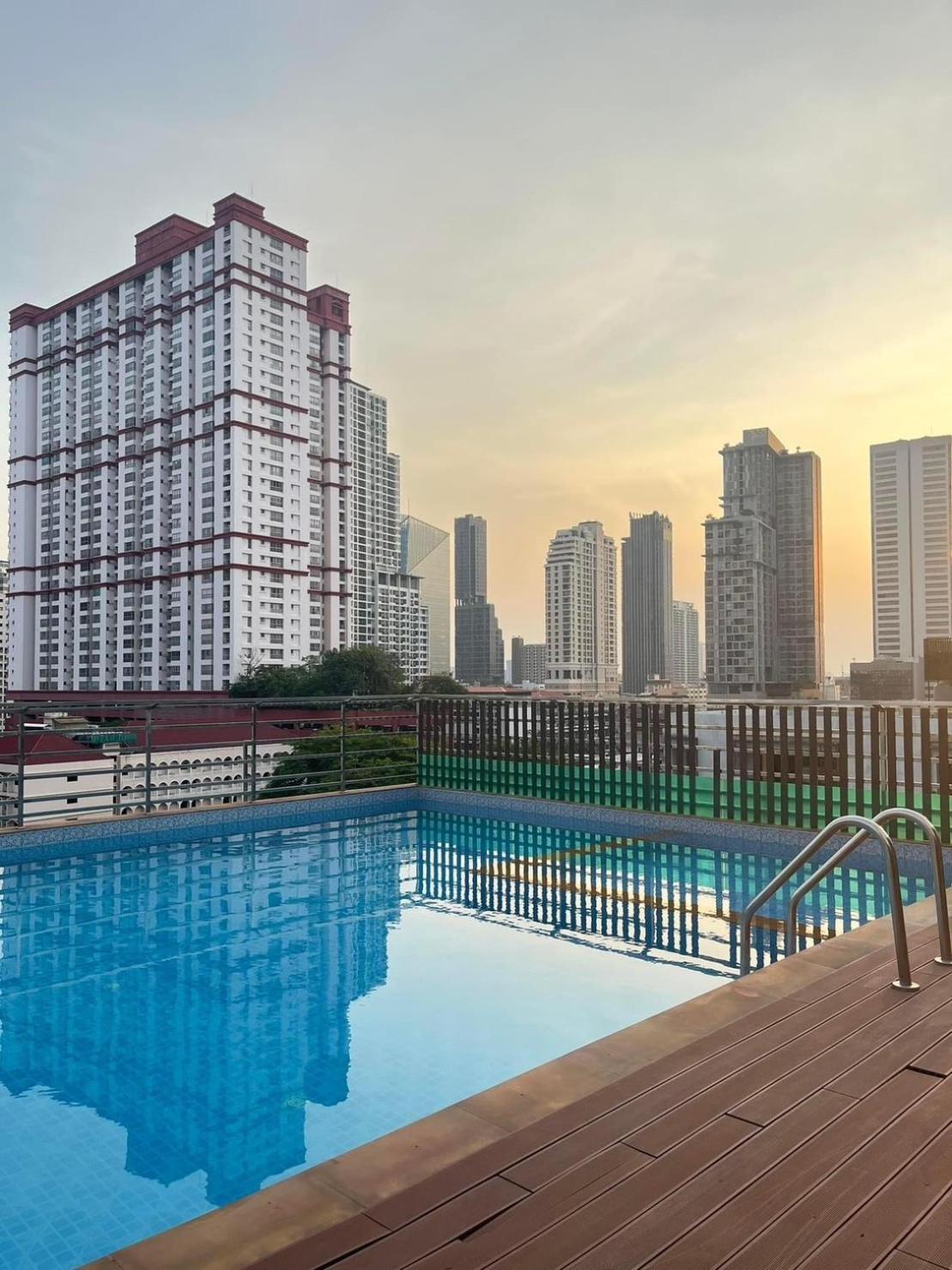 Top High Airport Link Hotel, Bangkok Extérieur photo