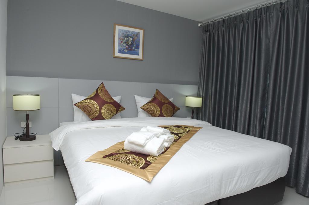 Top High Airport Link Hotel, Bangkok Extérieur photo
